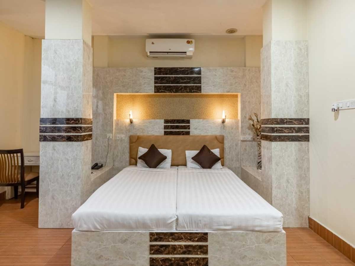 Mukund Madhav Royals Lucknow Exterior foto